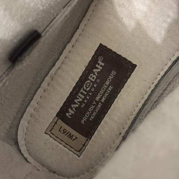 Free People x Manitobah Mukluks Paddle Moccasin - Picture 9 of 9